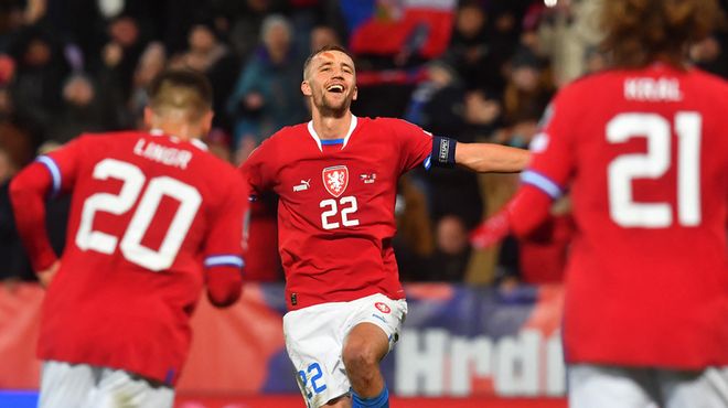 第三人跑动 第三人跑动